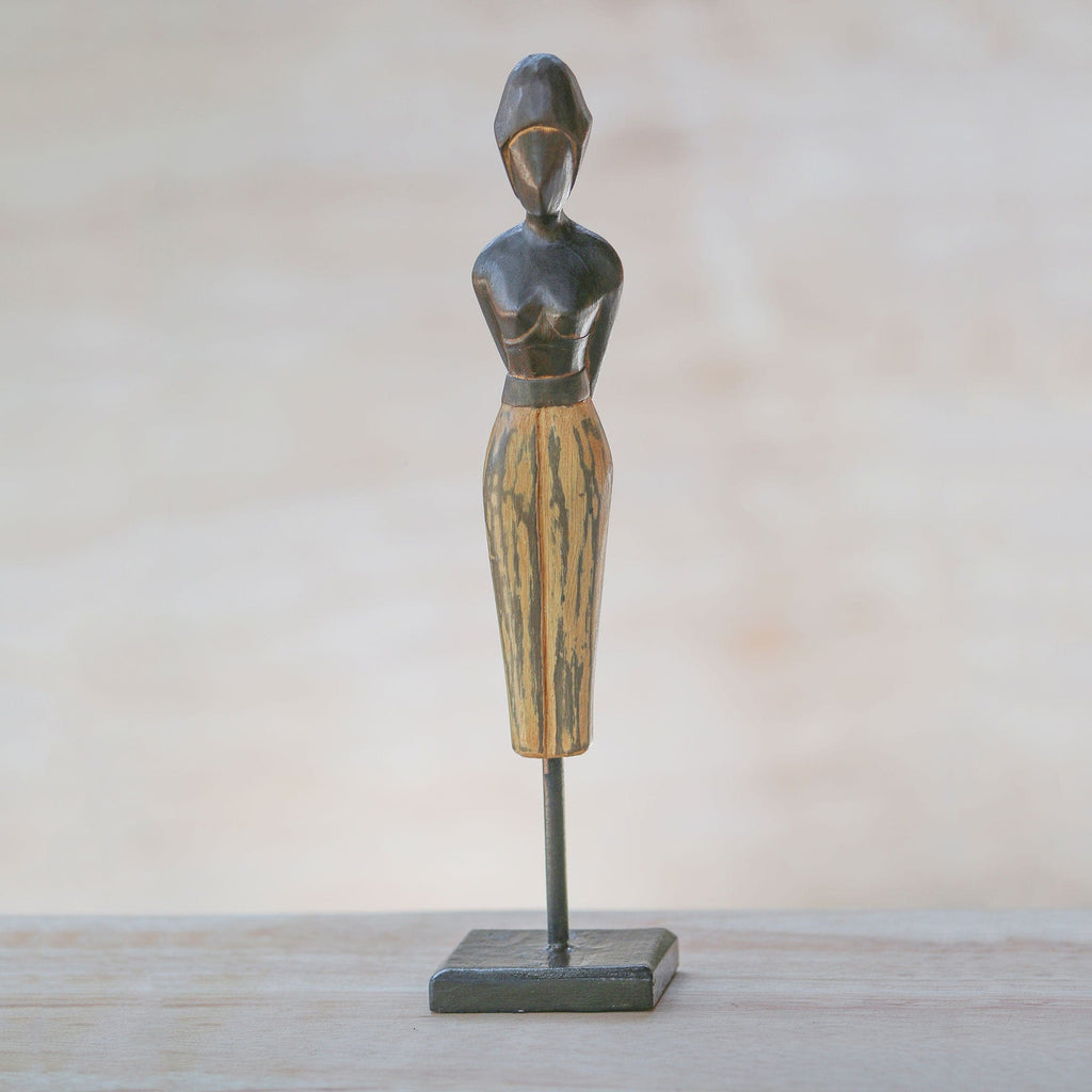 Wood sculpture - Waiting