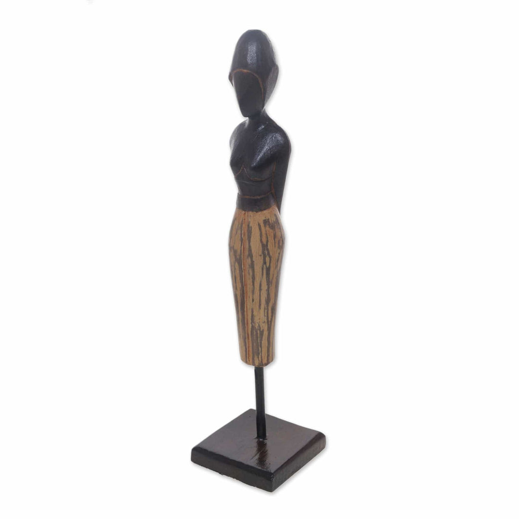 Wood sculpture - Waiting